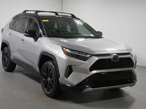 Certified 2025 Toyota RAV4 XSE AWD/4WD image 3