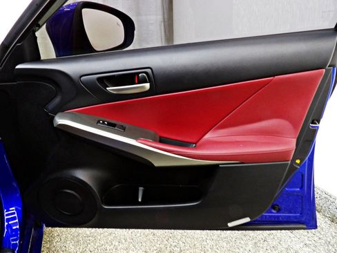 Used 2017 Lexus IS 200t F Sport w/ F Sport Package RWD image 12