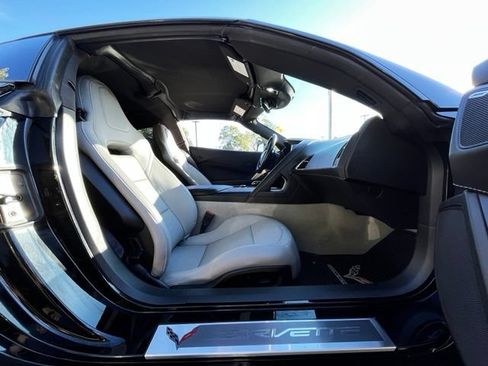 Used 2017 Chevrolet Corvette Stingray Coupe w/ 1LT RWD image 50