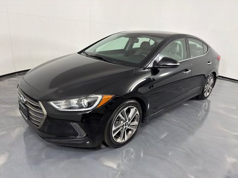 Used 2017 Hyundai Elantra Limited FWD image 9