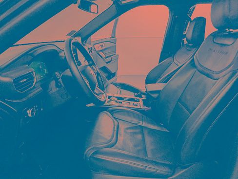 Certified 2023 Ford Explorer Platinum w/ Technology Package image 13