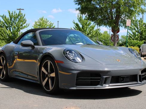 Used 2025 Porsche 911 Carrera S RWD image 5
