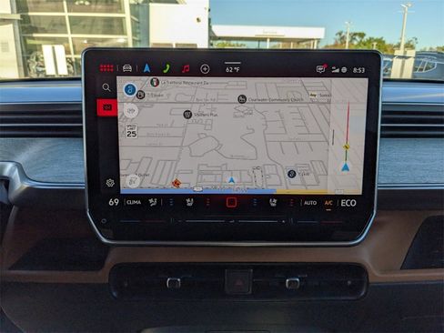 New 2025 Volkswagen ID. Buzz Pro S Plus image 20