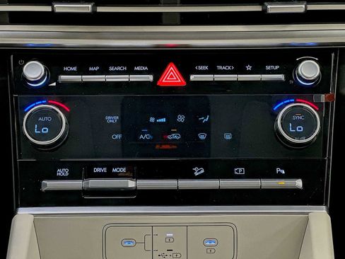 New 2026 Hyundai Santa Fe SE FWD image 16