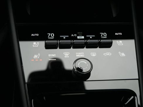 New 2026 Porsche Cayenne image 17