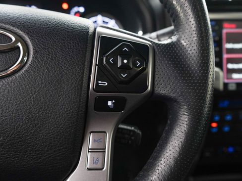 Used 2021 Toyota 4Runner Limited AWD/4WD image 26