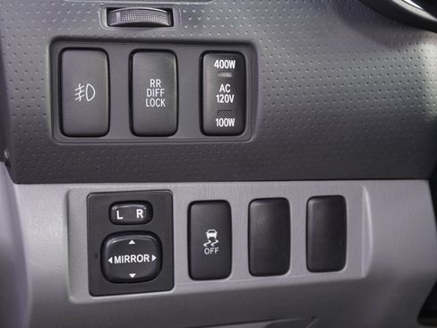 Used 2014 Toyota Tacoma PreRunner w/ TRD Off-Road Package RWD image 12