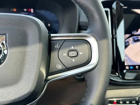 New 2025 Volvo XC40 B5 Ultra w/ Climate Package image 29