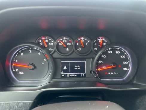 Used 2024 Chevrolet Silverado 2500 Custom w/ Custom Value Package image 18