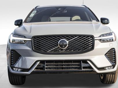 New 2026 Volvo XC60 B5 Plus w/ Climate Package PRO