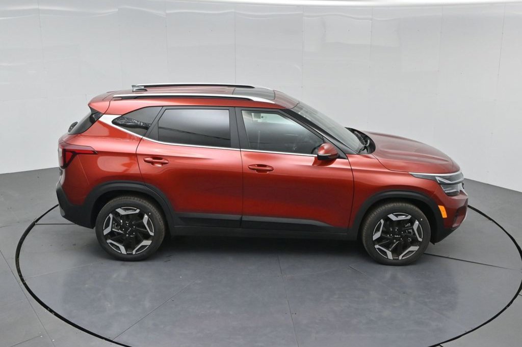 New 2026 Kia Seltos SX w/ SX Sunroof Package AWD/4WD image 24