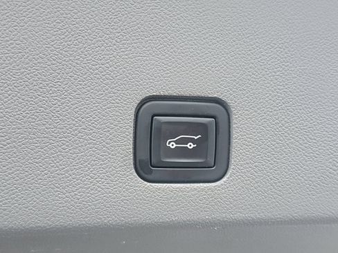 Certified 2020 Cadillac XT6 Premium Luxury AWD/4WD image 9