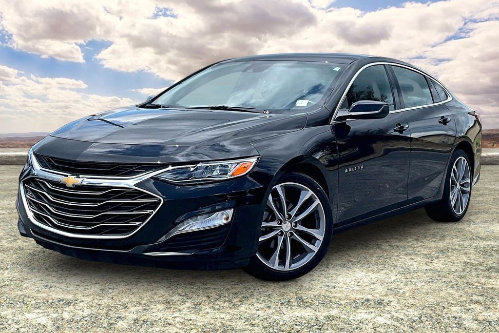 Used 2024 Chevrolet Malibu LT FWD image 3