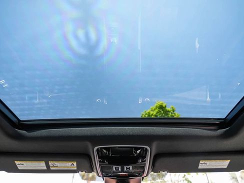 Used 2019 Land Rover Range Rover Sport HSE AWD/4WD image 14