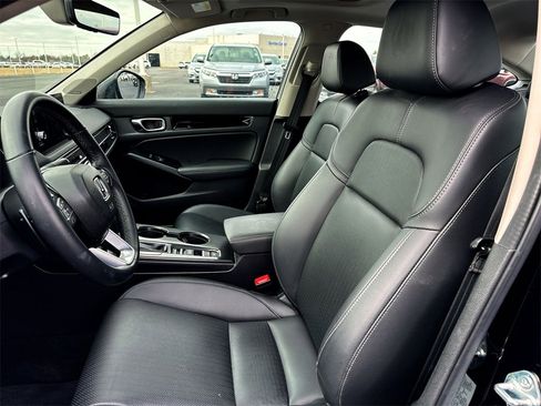 Used 2024 Honda Civic Touring image 11