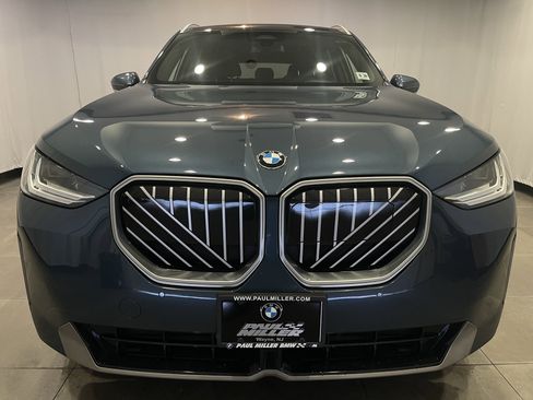 Used 2025 BMW X3 xDrive30i image 2