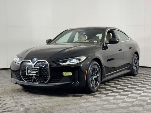 Used 2023 BMW i4 eDrive35 RWD image 7