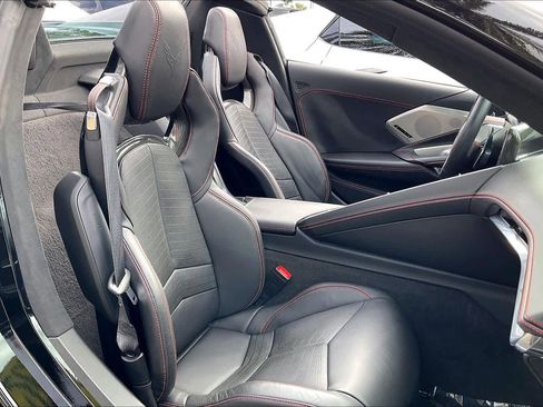 Used 2020 Chevrolet Corvette Stingray Premium Conv w/ 3LT Preferred Equipment Group image 7