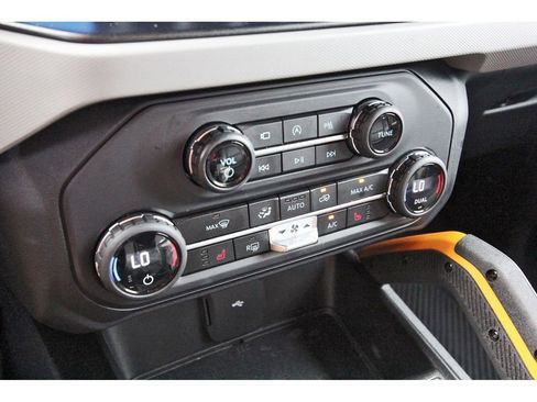 Certified 2023 Ford Bronco Badlands AWD/4WD image 21