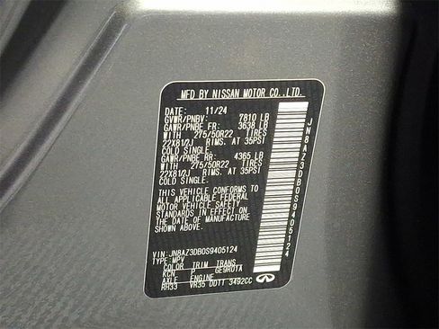 Certified 2025 INFINITI QX80 Sensory image 27