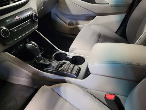 Used 2019 Hyundai Tucson Value AWD/4WD image 26