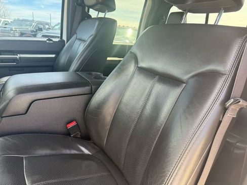Used 2011 Ford F250 Lariat w/ Lariat Ultimate Pkg AWD/4WD image 31