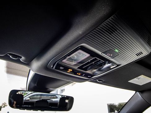 New 2026 Volkswagen Atlas Cross Sport SE image 42