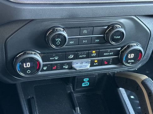 Certified 2025 Ford Bronco Badlands AWD/4WD image 20