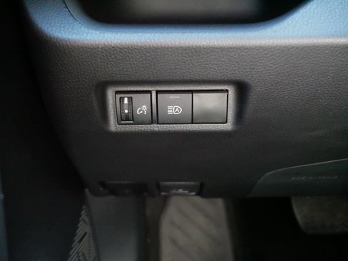 Certified 2025 Toyota RAV4 XLE AWD/4WD image 27