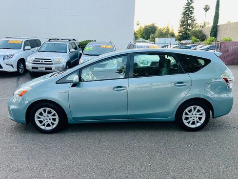 Used 2013 Toyota Prius V Three FWD image 5