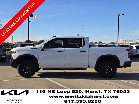 Used 2024 Chevrolet Silverado 1500 ZR2 w/ Technology Package image 12
