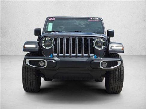 Used 2023 Jeep Wrangler Unlimited Sahara w/ Cold Weather Group AWD/4WD image 2