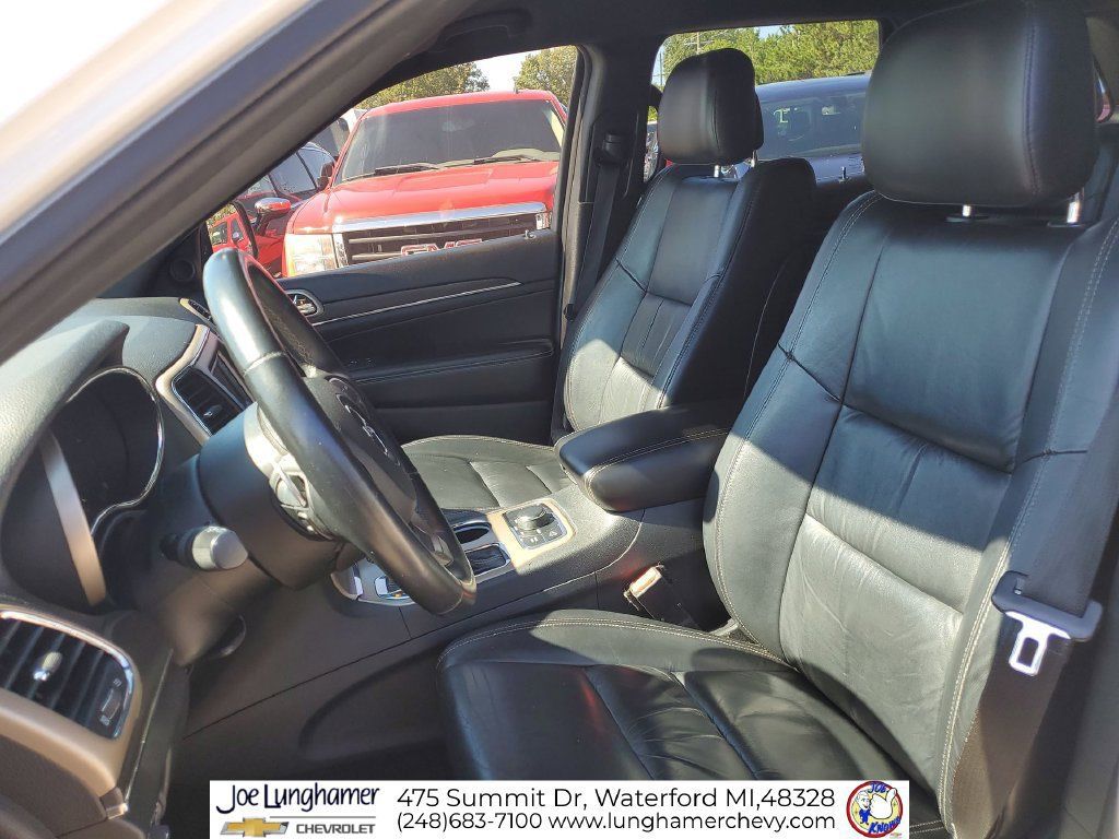 Used 2016 Jeep Grand Cherokee Limited AWD/4WD image 19