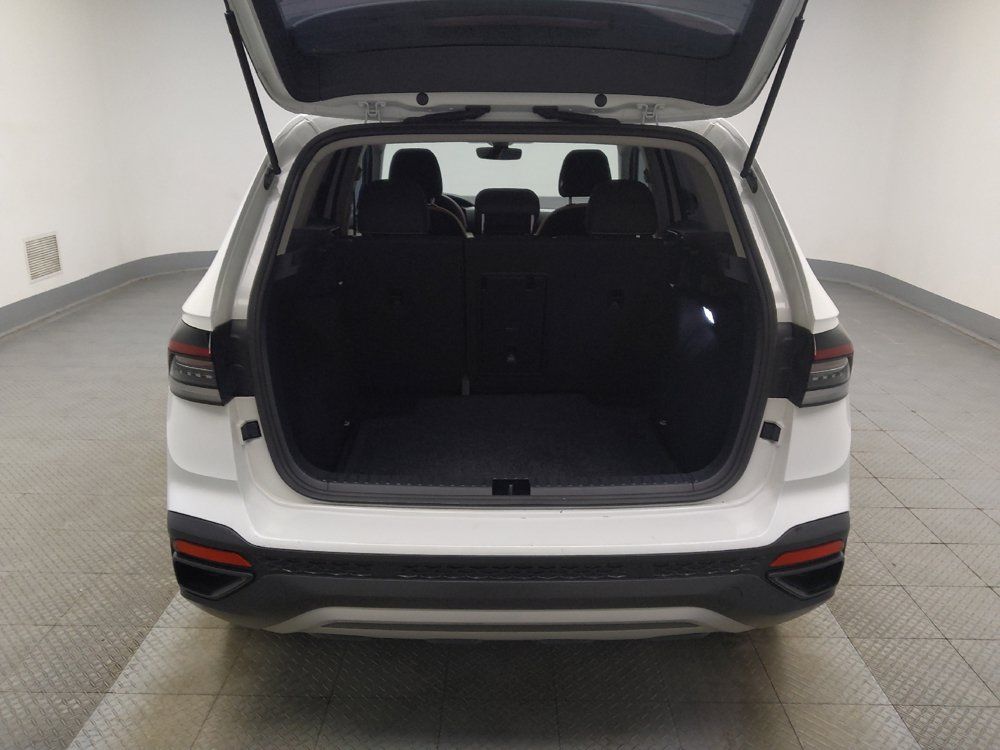 Used 2025 Volkswagen Taos S FWD image 29