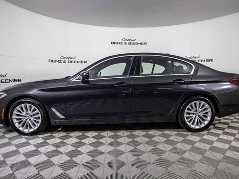 Used 2023 BMW 530i w/ Premium Package RWD image 10