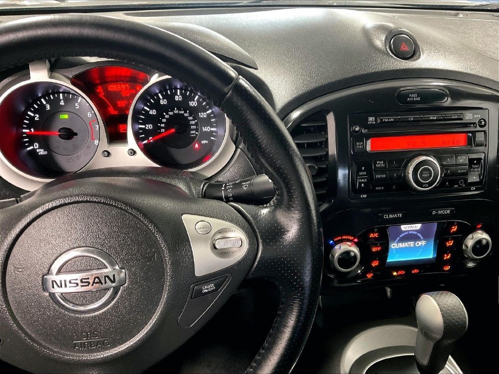 Used 2013 Nissan Juke SV AWD/4WD image 18
