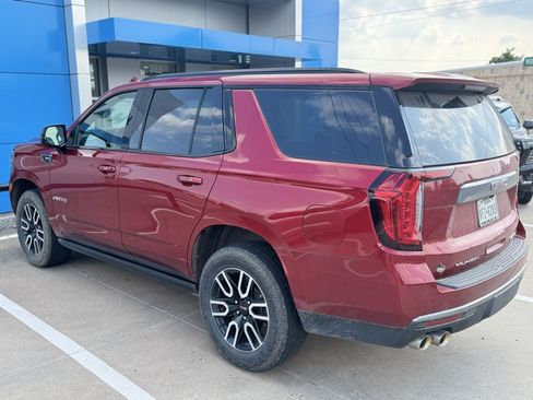 Used 2024 GMC Yukon AT4 w/ AT4 Premium Package AWD/4WD image 3