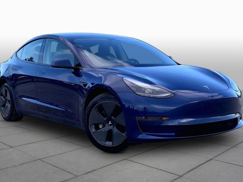 Used 2021 Tesla Model 3 Standard Range Plus RWD image 2