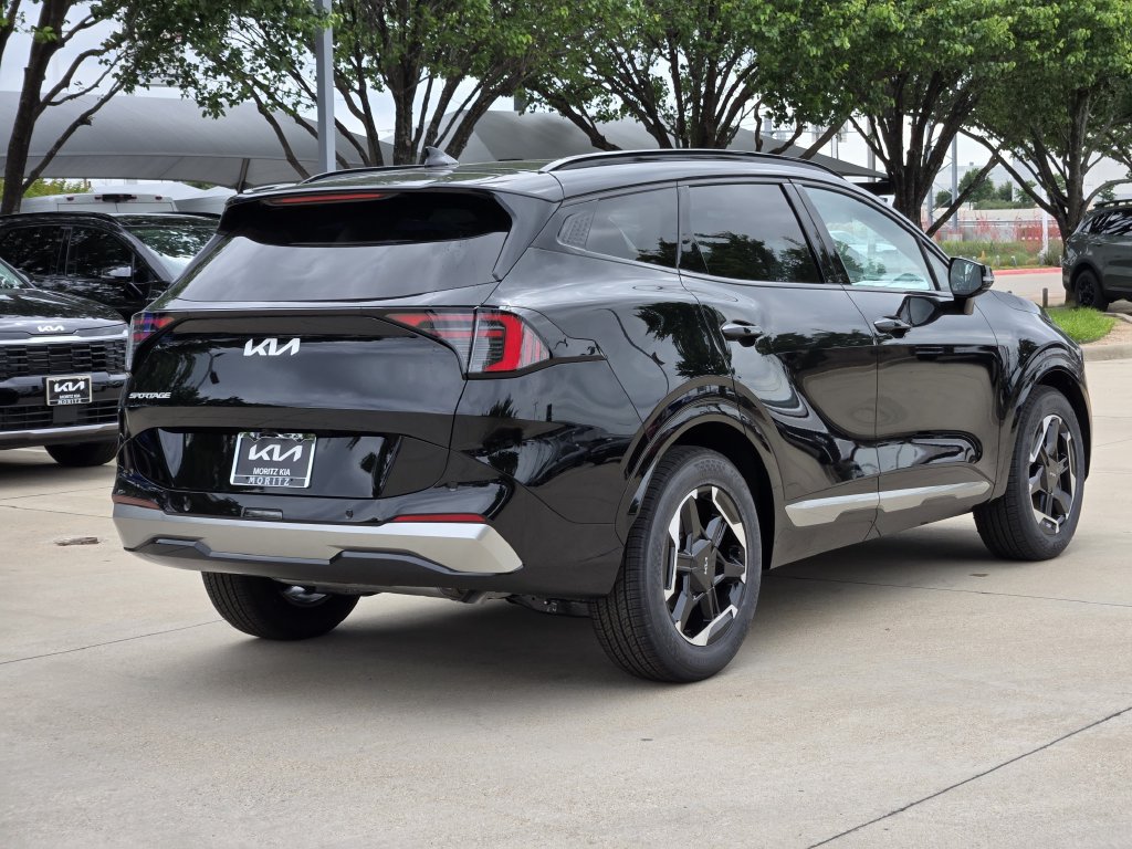 New 2026 Kia Sportage SX FWD image 4