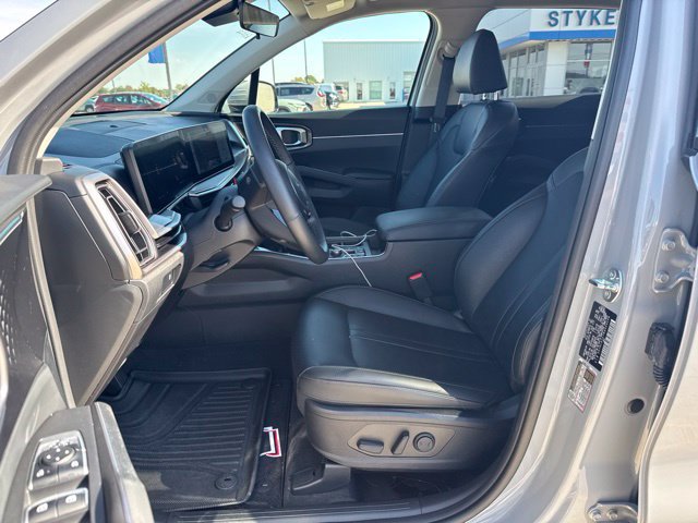 Used 2024 Kia Sorento S AWD/4WD image 17