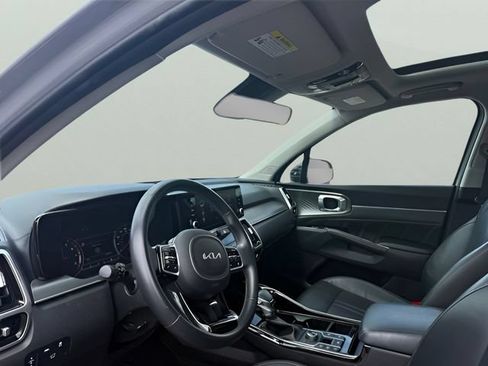 Used 2022 Kia Sorento SX AWD/4WD image 14