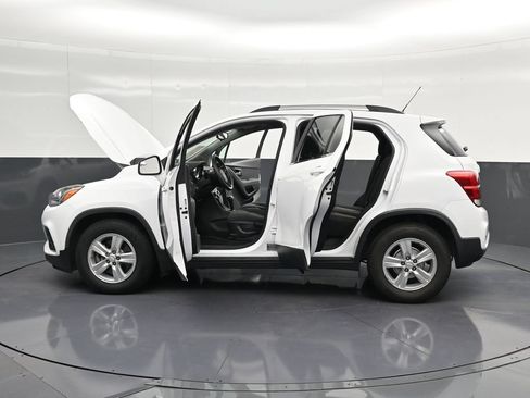Used 2019 Chevrolet Trax LT FWD image 29