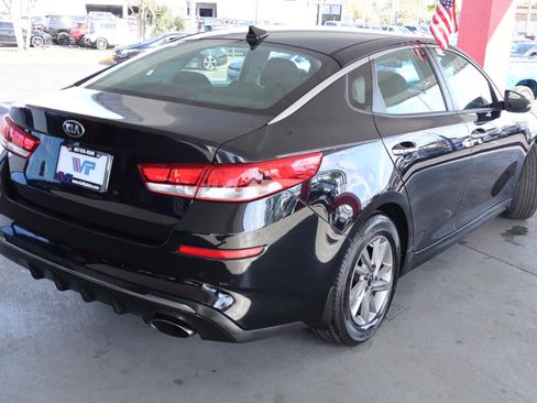Used 2020 Kia Optima LX image 5