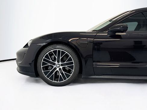 Certified 2023 Porsche Taycan image 28