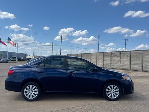 Used 2011 Toyota Corolla S FWD image 27