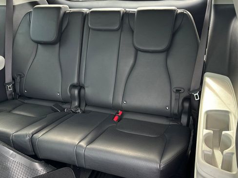 Used 2023 Kia Carnival SX Prestige FWD image 15