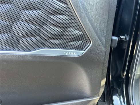 Used 2020 Hyundai Santa Fe SEL w/ Convenience Package image 20