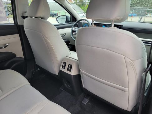 Used 2026 Hyundai Tucson SEL FWD image 12