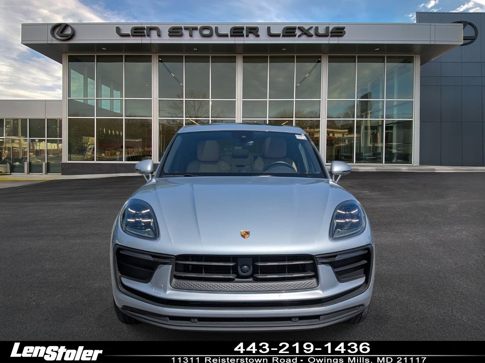 Used 2024 Porsche Macan AWD/4WD image 8