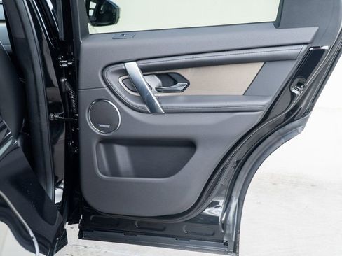 Certified 2025 Land Rover Discovery Sport Dynamic SE AWD/4WD image 23